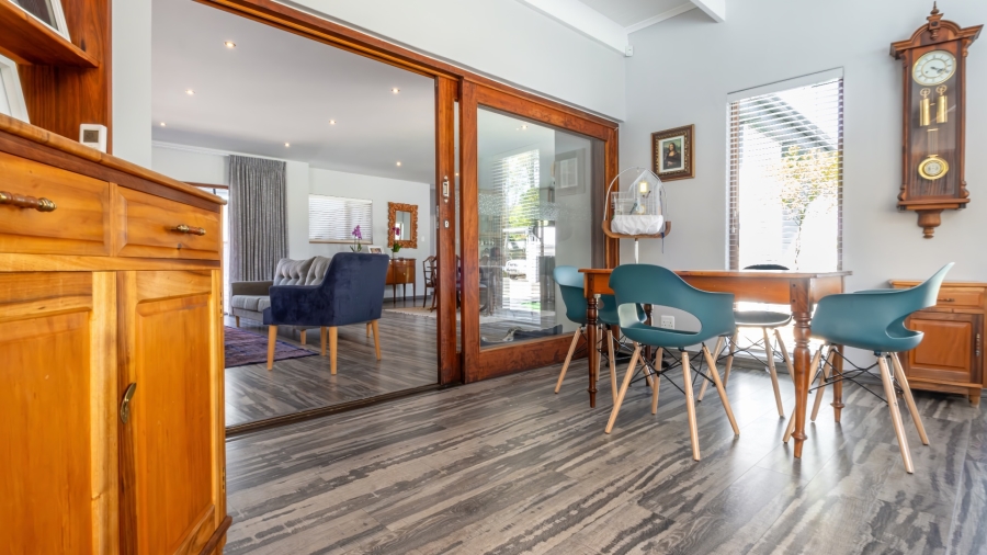 4 Bedroom Property for Sale in Heatherlands Western Cape